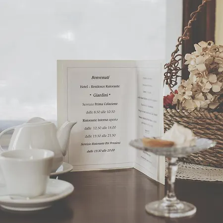 Giardini Aparthotel Piode