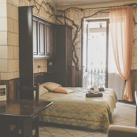 Hotel Residence Giardini Piode